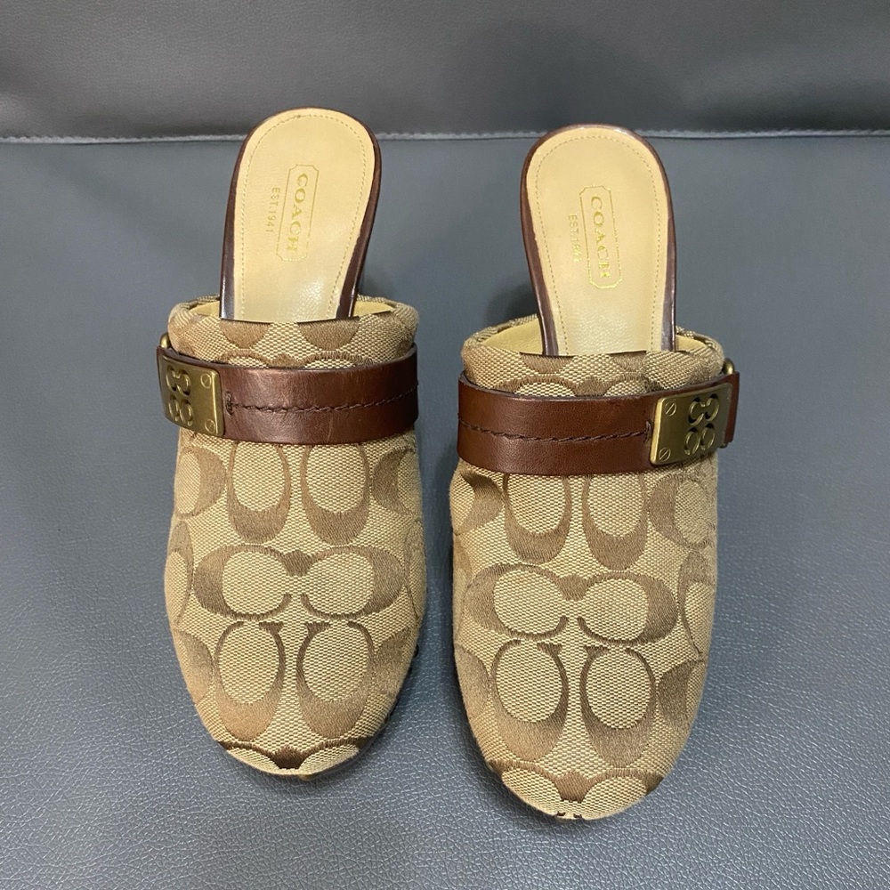 Coach Vintage Signature Jacquard Clogs - Picture 3 of 7